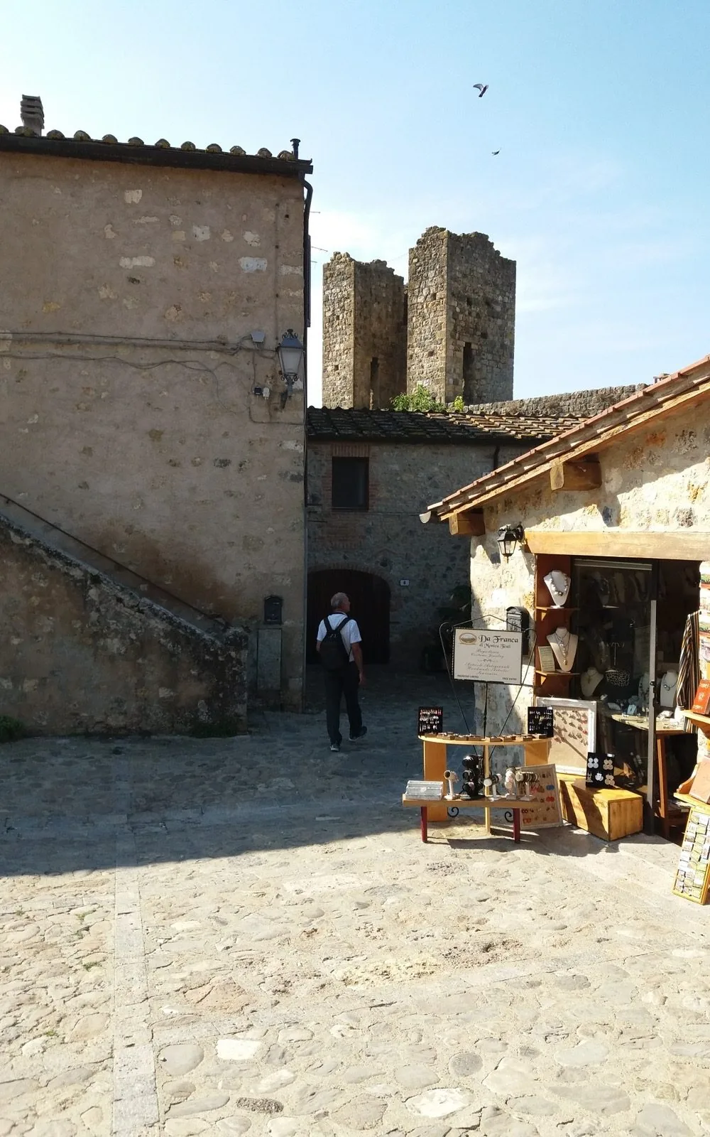 Amazing Monteriggioni hamlet