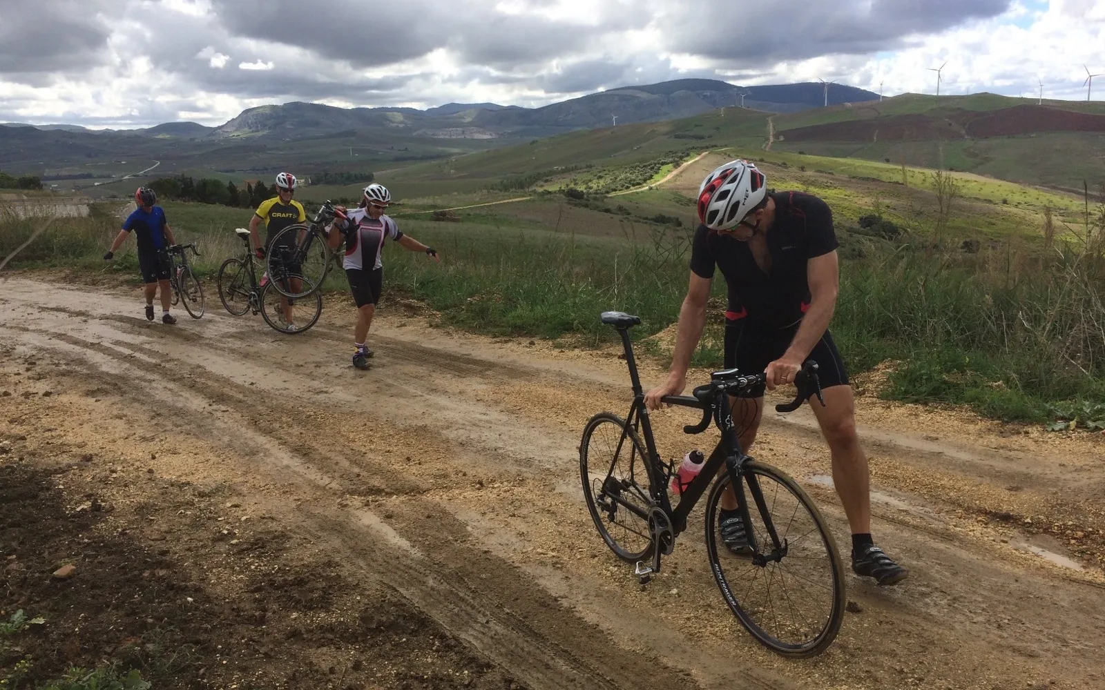 Pedalare tra villaggi etruschi e medioevali