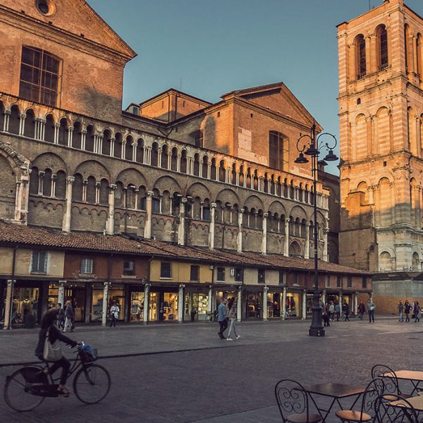 Ferrara in bici: i percorsi da fare per scoprire la città