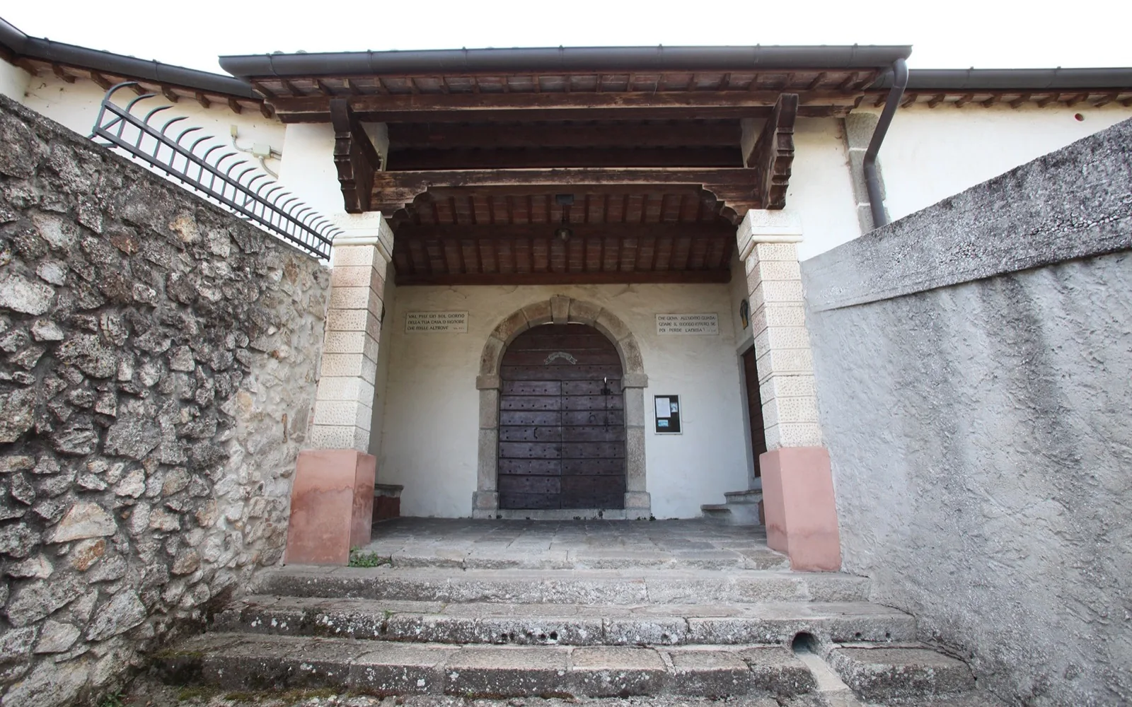 Into the heart of the Euganean Hills