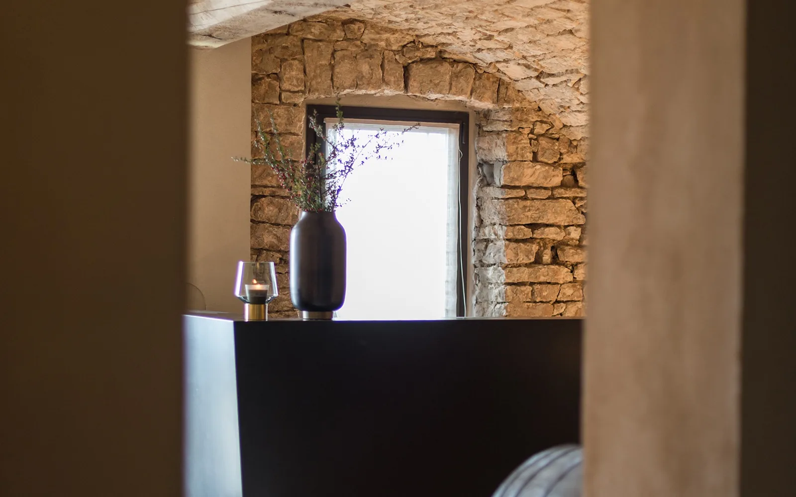 ca del moro wine retreat room
