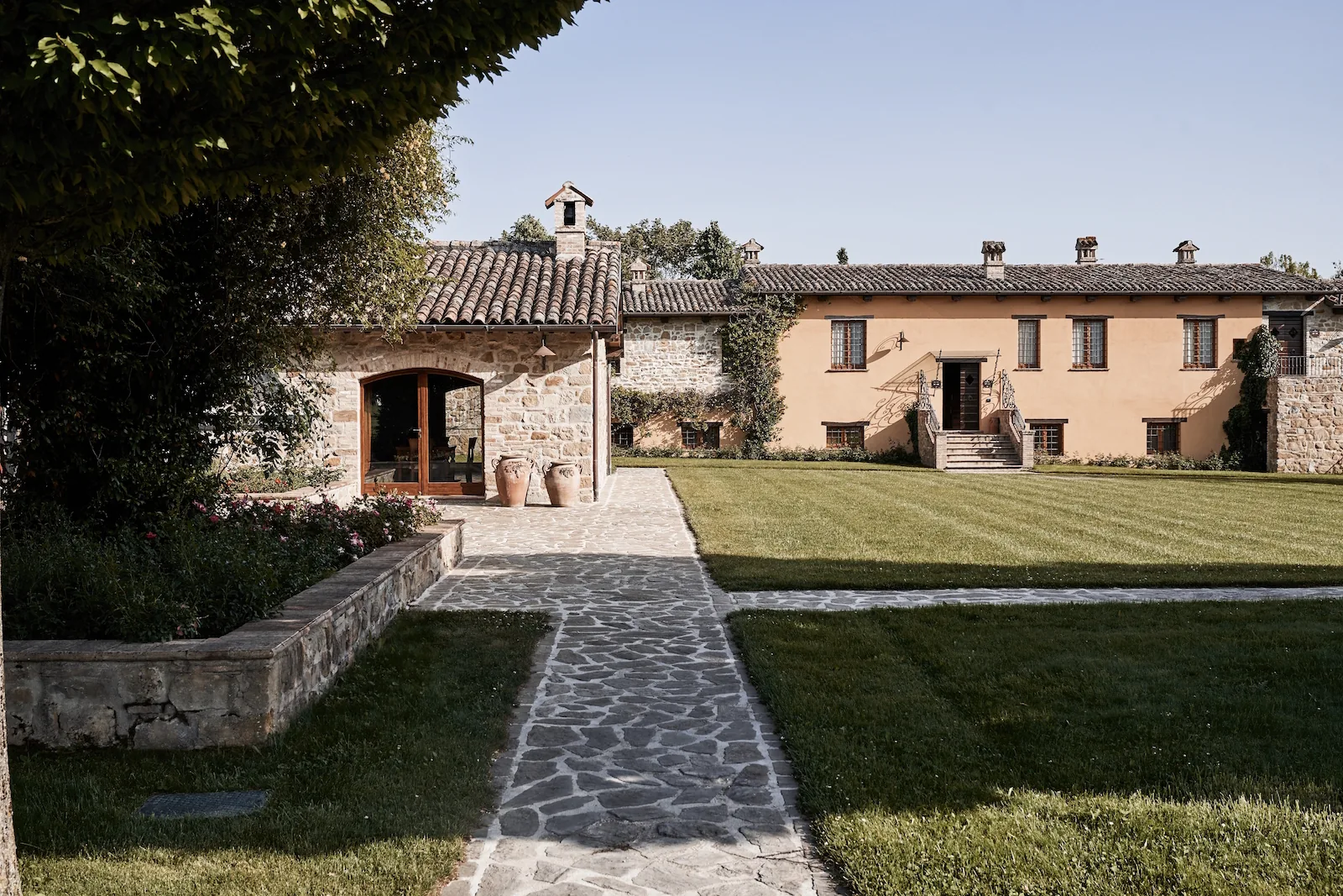 Un viaggio nel tempo tra borghi e città: Tolentino, San Severino Marche e Camerino