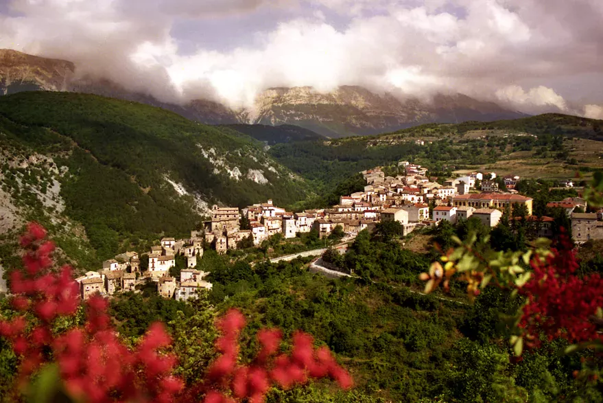 Panoramic Cycling Ring from Rivisondoli to Valico della Forchetta via Pacentro and Cansano