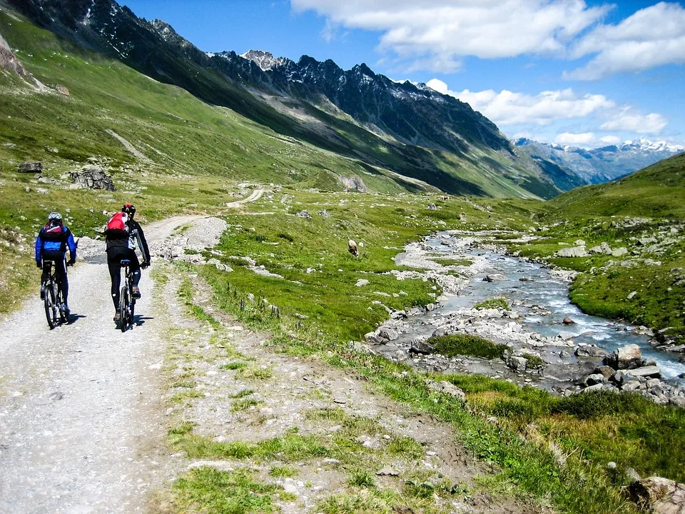 Grand Tour by MTB of the Cinquemiglia Plateau